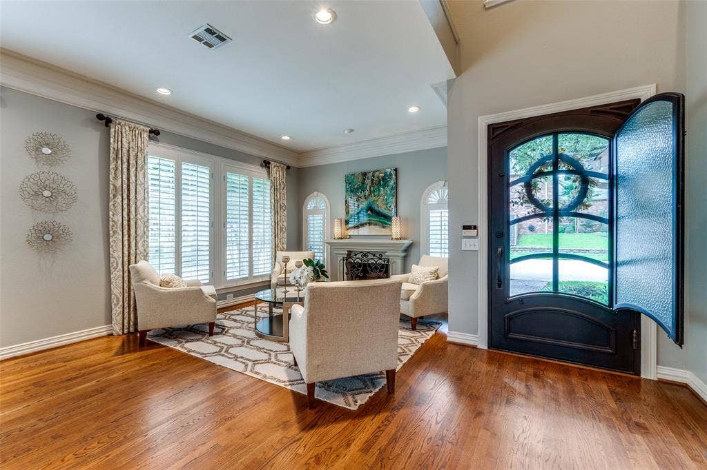 9352 Stratford Way, Dallas, TX 75220 9352 Stratford Way, Dallas, TX 75220