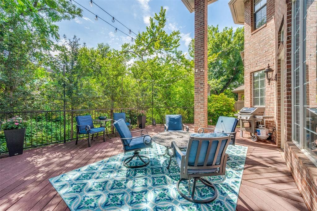 9352 Stratford Way, Dallas, TX 75220 9352 Stratford Way, Dallas, TX 75220
