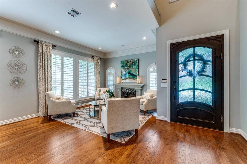 9352 Stratford Way, Dallas, TX 75220 9352 Stratford Way, Dallas, TX 75220