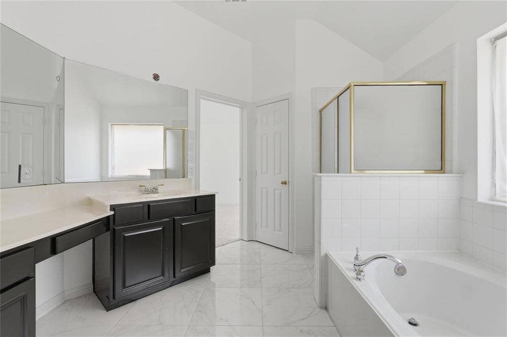 5001 Spicewood Drive, McKinney, TX 75070 5001 Spicewood Drive, McKinney, TX 75070