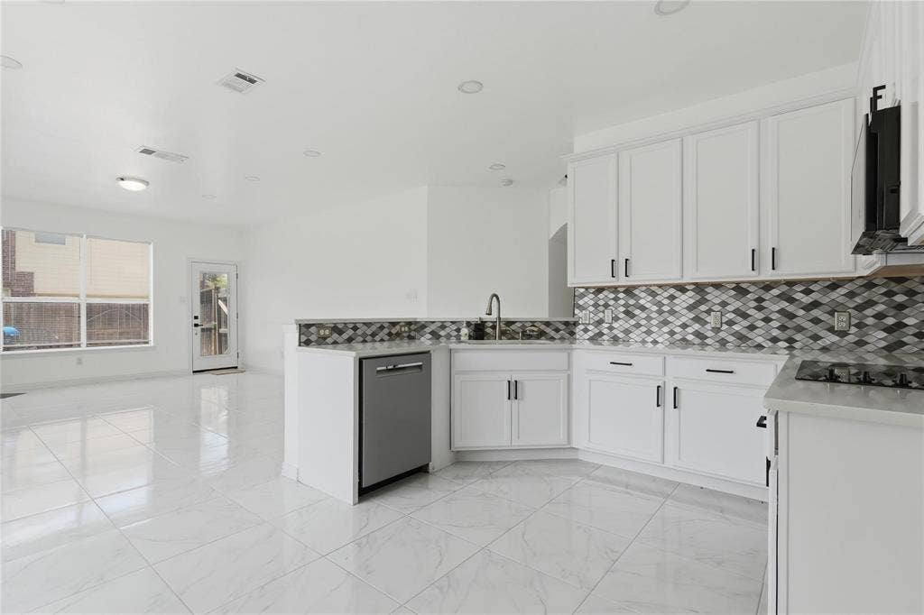 5001 Spicewood Drive, McKinney, TX 75070 5001 Spicewood Drive, McKinney, TX 75070