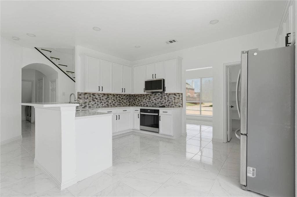 5001 Spicewood Drive, McKinney, TX 75070 5001 Spicewood Drive, McKinney, TX 75070