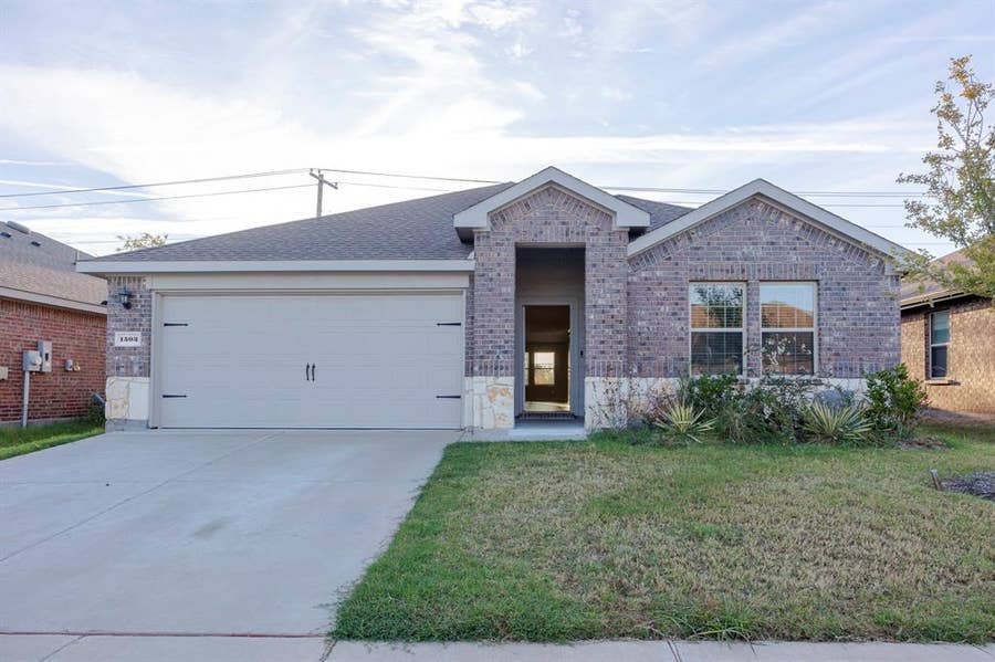 Property photo for 1503 ALEIA Cove, Sherman, TX