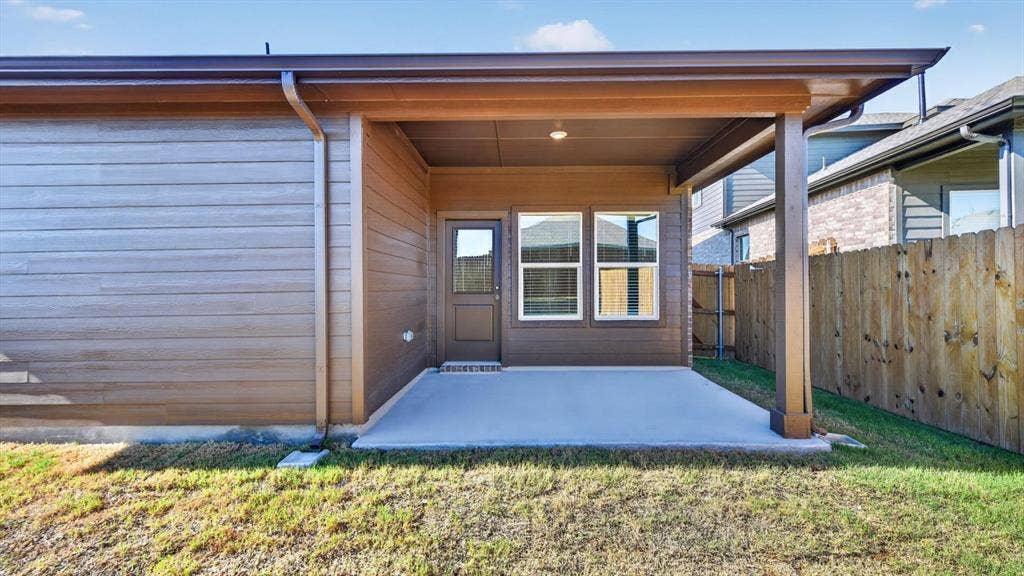 130 DAVIS Lane, Newark, TX 76071
