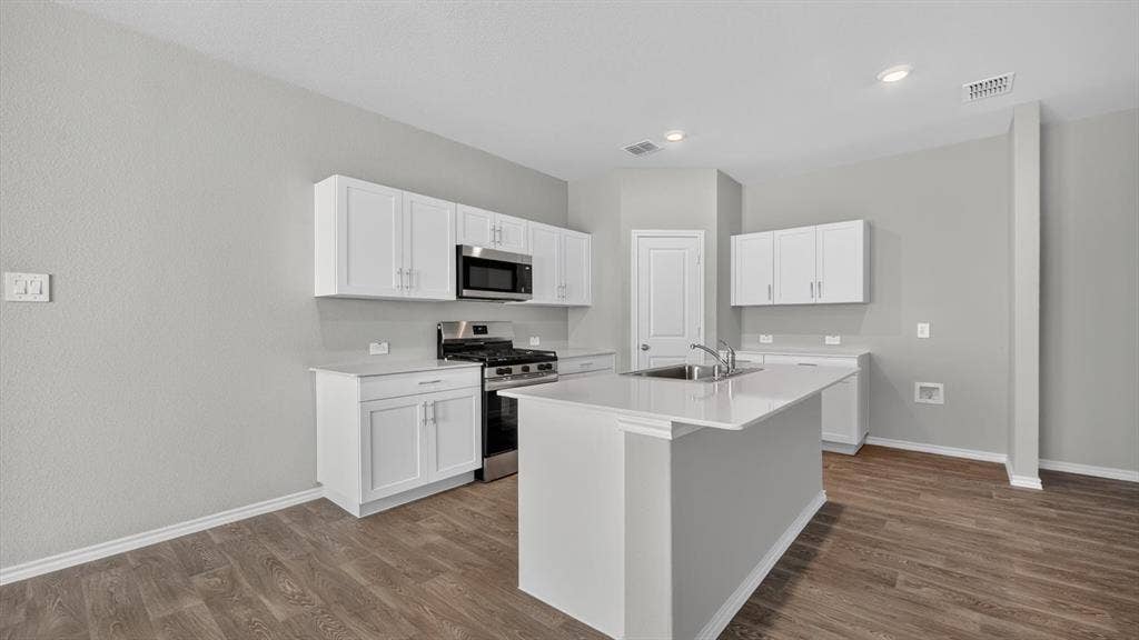 130 DAVIS Lane, Newark, TX 76071