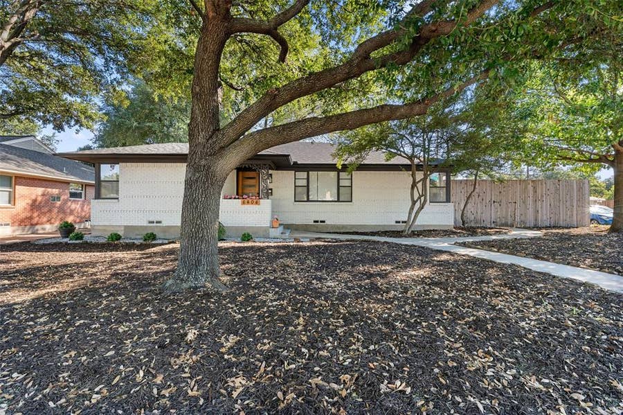 Property photo for 6404 E Lovers Lane, Dallas, TX