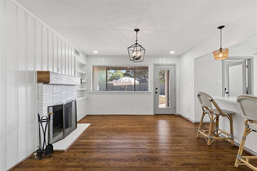 6404 E Lovers Lane, Dallas, TX 75214 6404 E Lovers Lane, Dallas, TX 75214