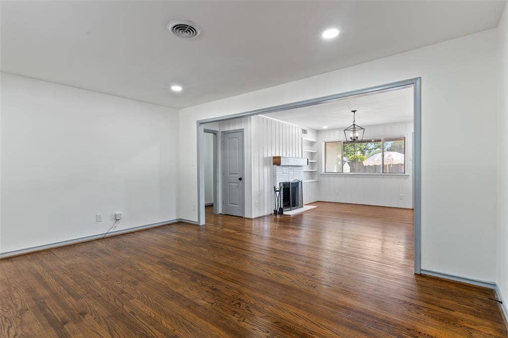6404 E Lovers Lane, Dallas, TX 75214 6404 E Lovers Lane, Dallas, TX 75214