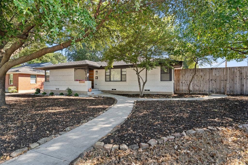 6404 E Lovers Lane, Dallas, TX 75214 6404 E Lovers Lane, Dallas, TX 75214