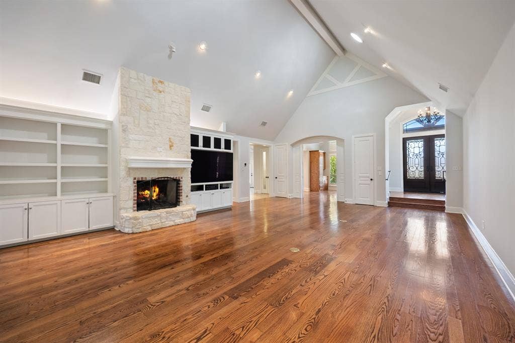 2400 Legend Drive, Heath, TX 75032 2400 Legend Drive, Heath, TX 75032