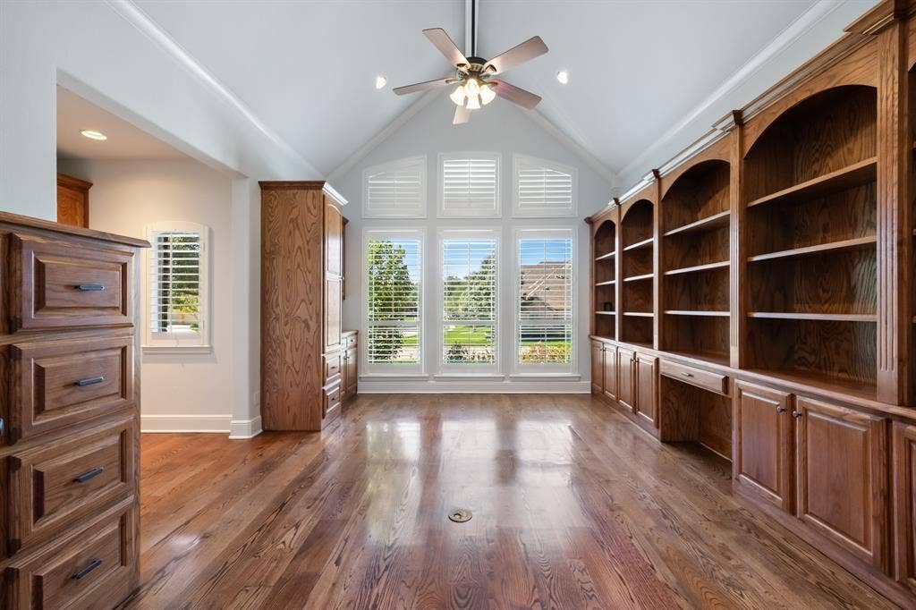 2400 Legend Drive, Heath, TX 75032 2400 Legend Drive, Heath, TX 75032