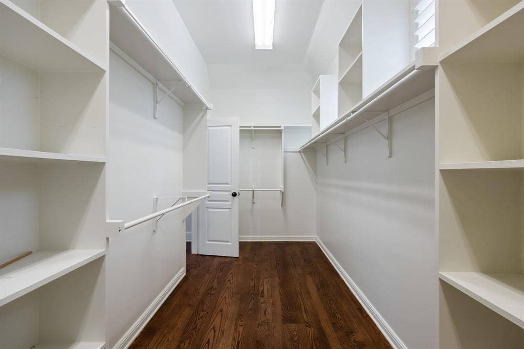 2400 Legend Drive, Heath, TX 75032 2400 Legend Drive, Heath, TX 75032