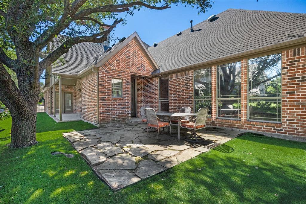 2400 Legend Drive, Heath, TX 75032 2400 Legend Drive, Heath, TX 75032