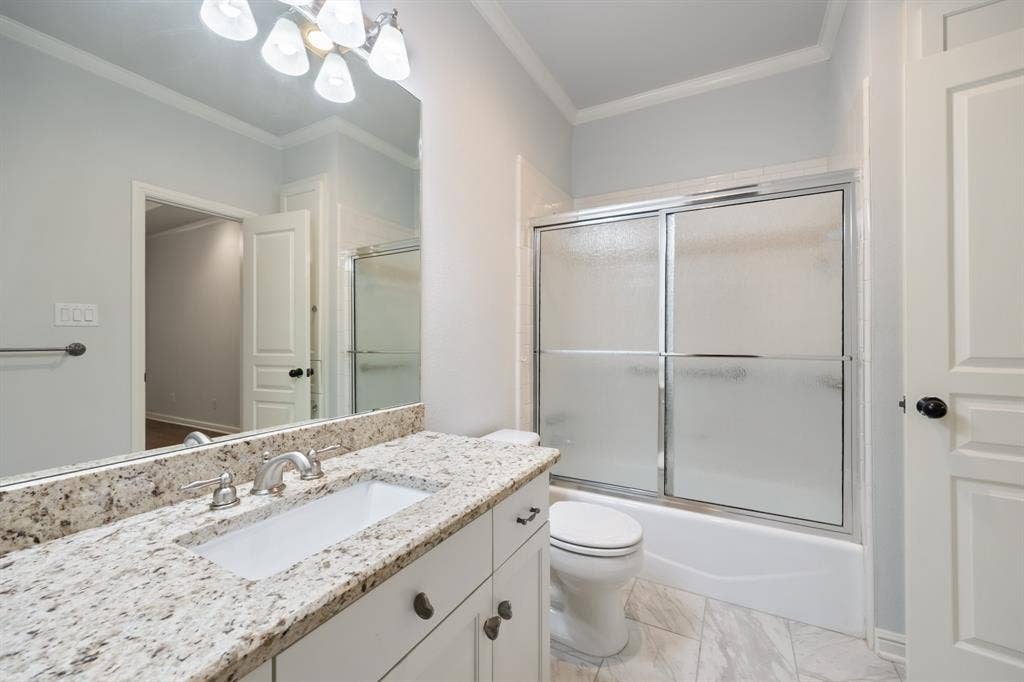 2400 Legend Drive, Heath, TX 75032 2400 Legend Drive, Heath, TX 75032