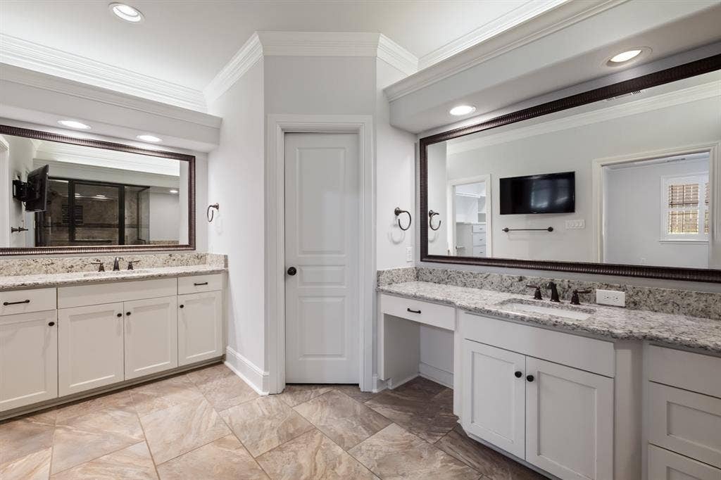 2400 Legend Drive, Heath, TX 75032 2400 Legend Drive, Heath, TX 75032