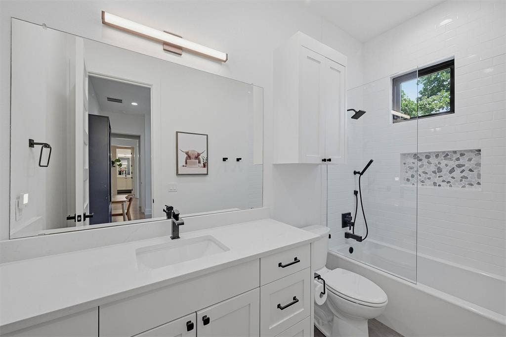 Bedroom #3 bathroom