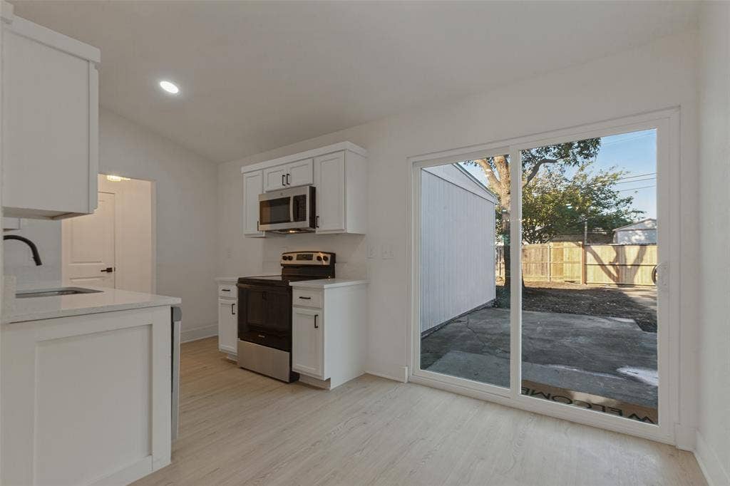 909 Maydelle Lane, Garland, TX 75042