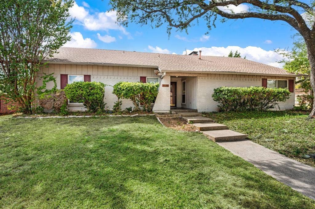 2405 Ridgewood Drive, Plano, TX 75074 2405 Ridgewood Drive, Plano, TX 75074