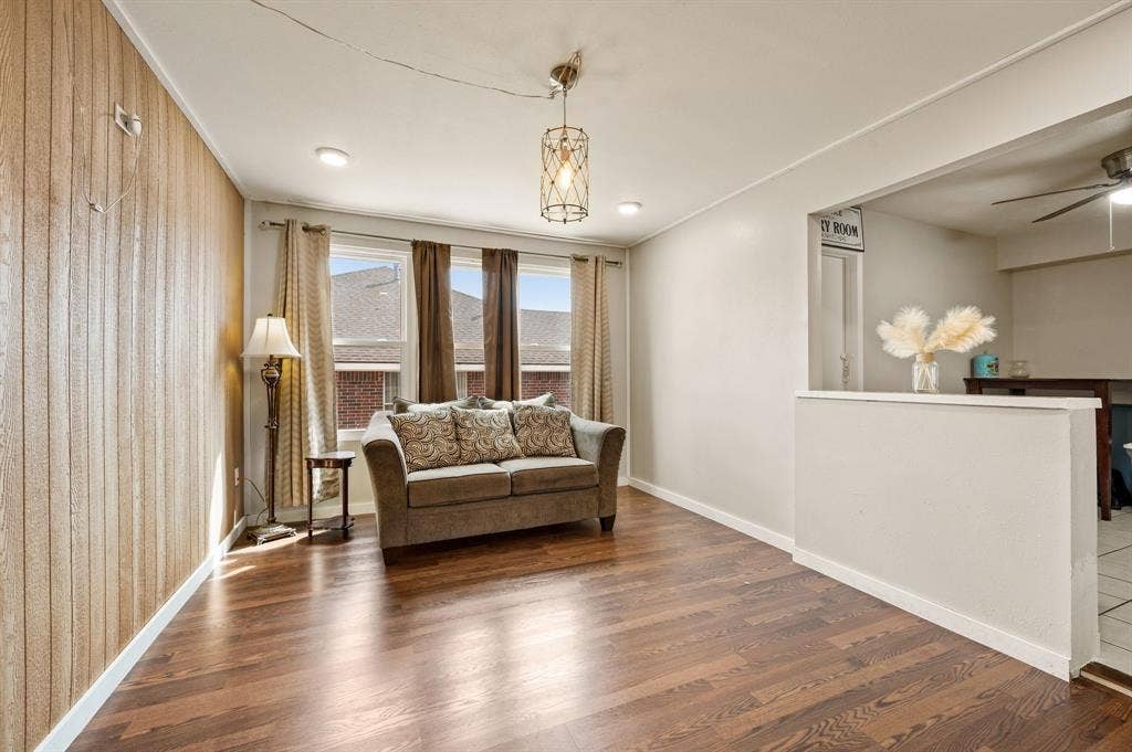 2405 Ridgewood Drive, Plano, TX 75074 2405 Ridgewood Drive, Plano, TX 75074