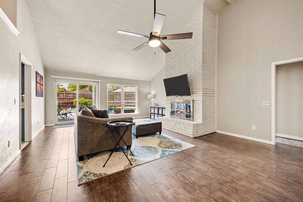2405 Ridgewood Drive, Plano, TX 75074 2405 Ridgewood Drive, Plano, TX 75074