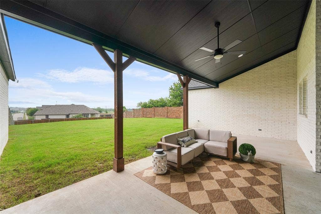 1002 Devonshire Drive N, Forney, TX 75126