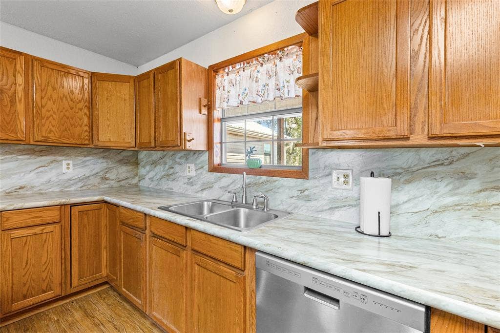 1586 County Road 4133, Cumby, TX 75433