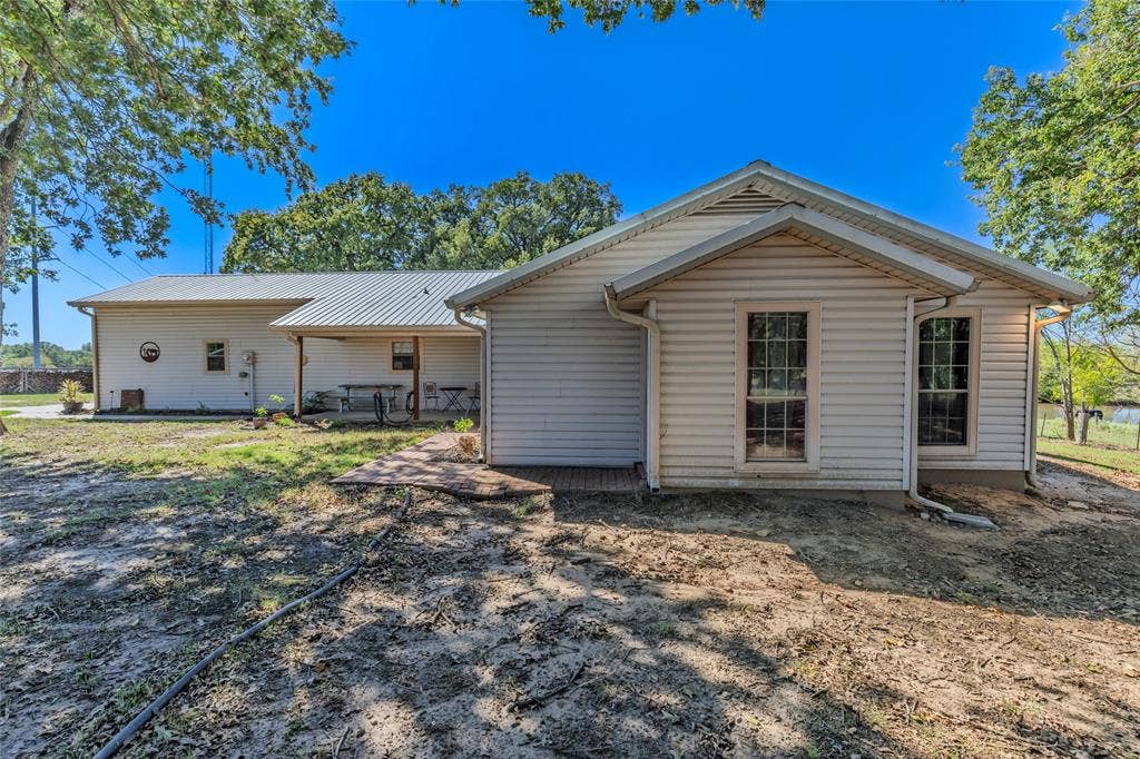 Easy care, siding home