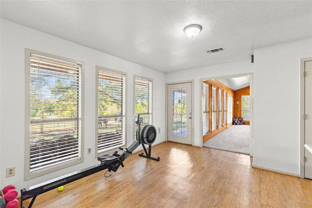 1586 County Road 4133, Cumby, TX 75433