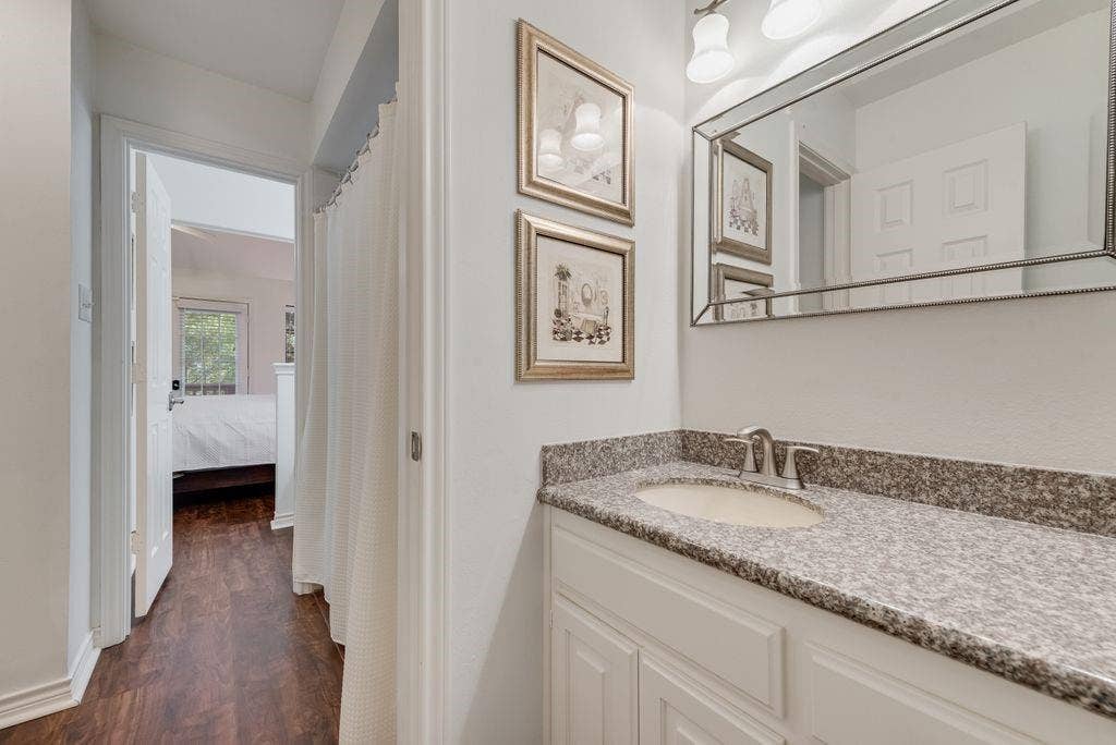 Upstairs Jack and Jill bathroom.