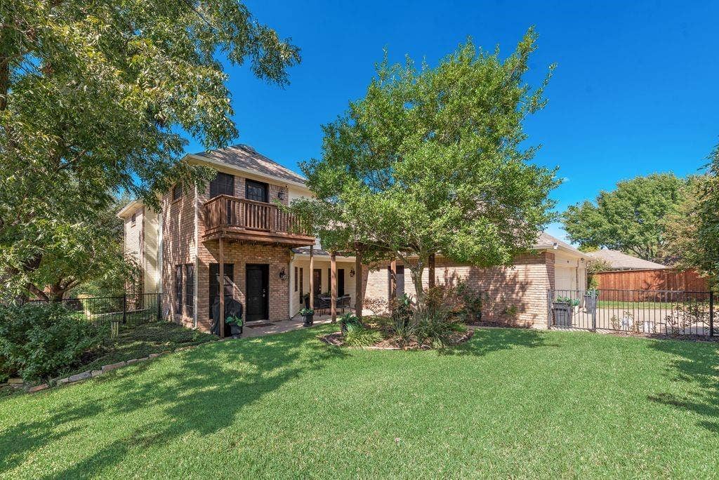 6622 Barclay Lane, Garland, TX 75044