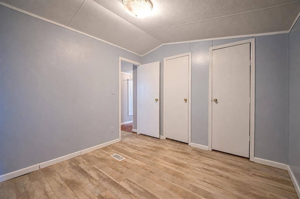 103 Cedar Ridge Drive, Eustace, TX 75124 Virtually edited to remove personal property