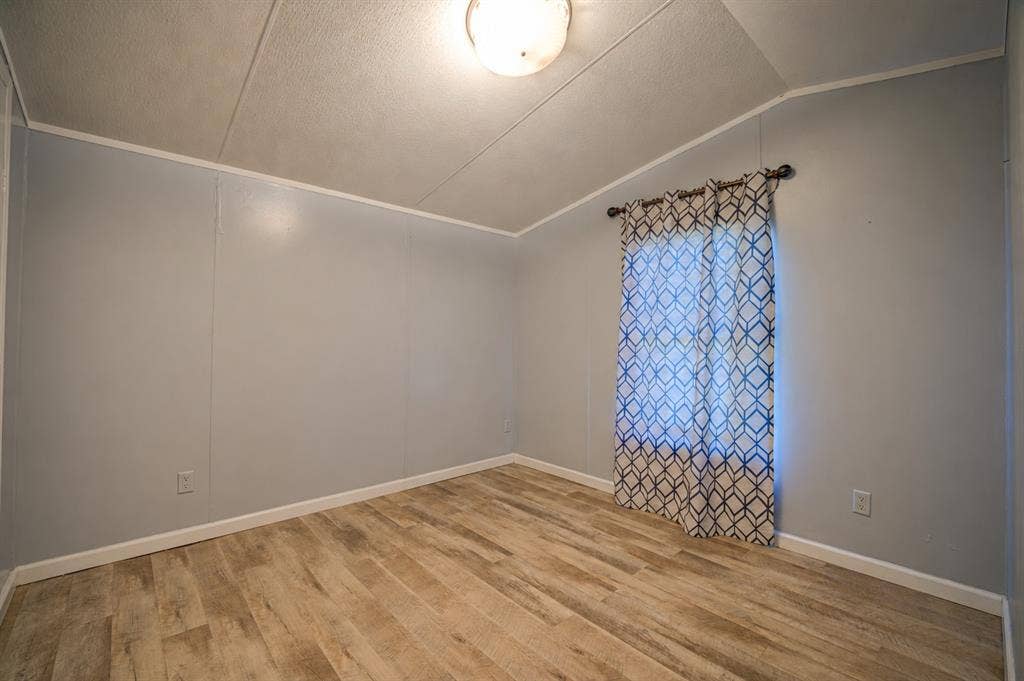 103 Cedar Ridge Drive, Eustace, TX 75124 Virtually edited to remove personal property