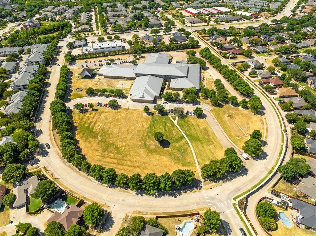 8400 Willow Creek Drive, Frisco, TX 75034 8400 Willow Creek Drive, Frisco, TX 75034