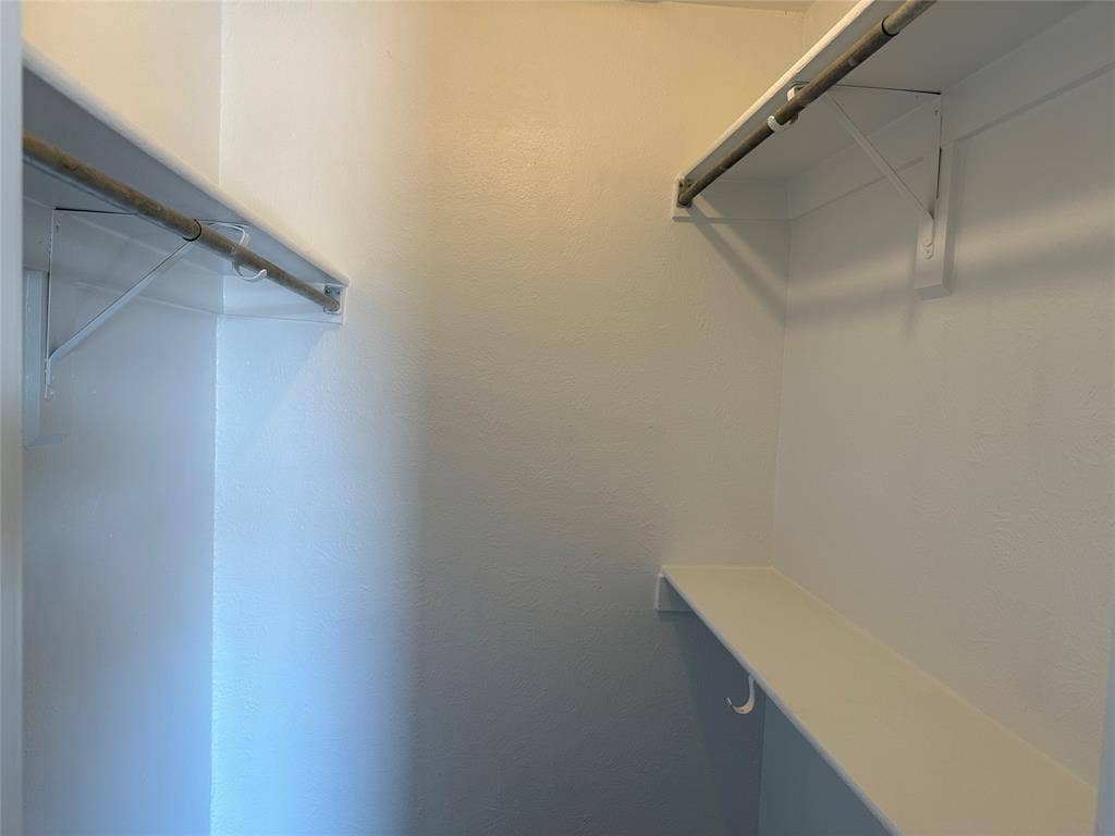 7621 Mccallum Boulevard, #309, Dallas, TX 75252 Walk In Closet