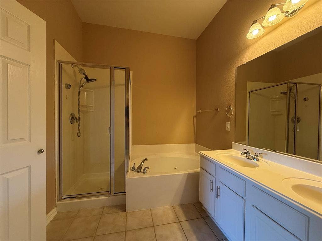 5327 Lake Gardens Drive, Grand Prairie, TX 75052 5327 Lake Gardens Drive, Grand Prairie, TX 75052