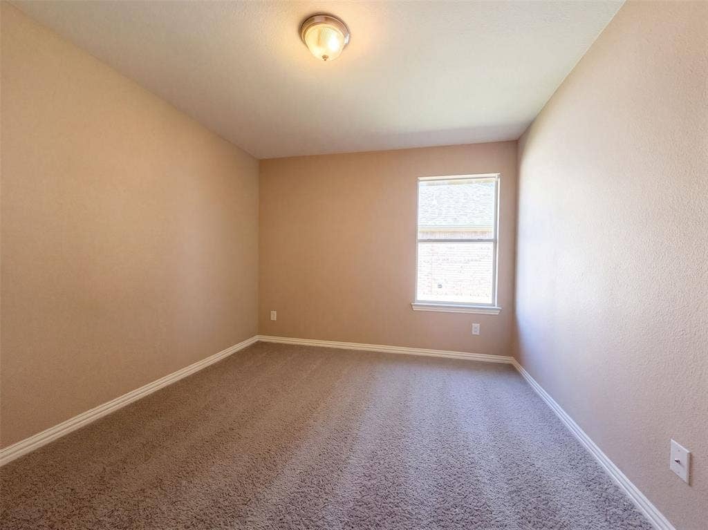 5327 Lake Gardens Drive, Grand Prairie, TX 75052 5327 Lake Gardens Drive, Grand Prairie, TX 75052