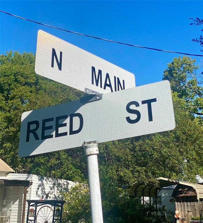 Corner of North Main St and Reed St