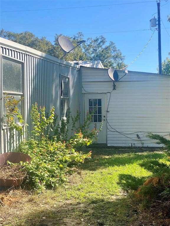 Entrance into garage/workshop from backyard