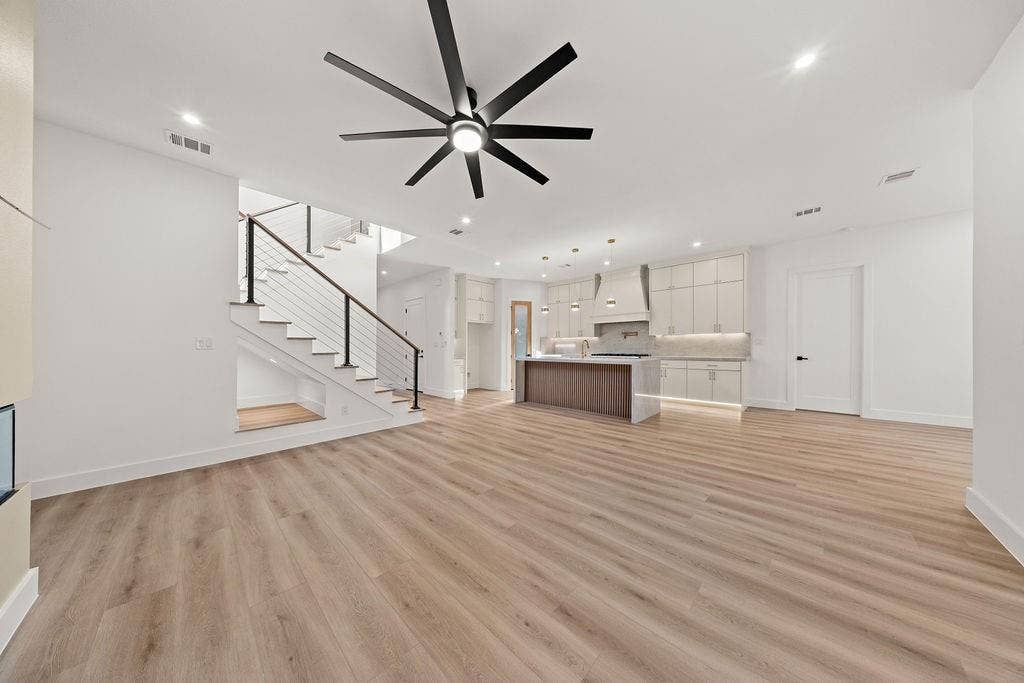 1727 Toronto Street, Dallas, TX 75212