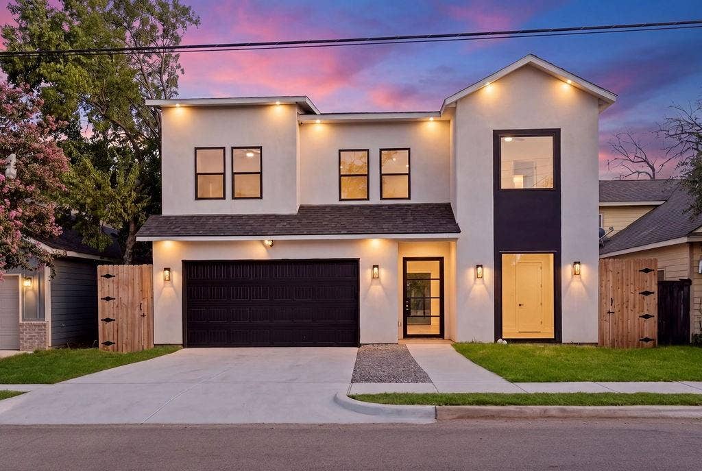 1727 Toronto Street, Dallas, TX 75212