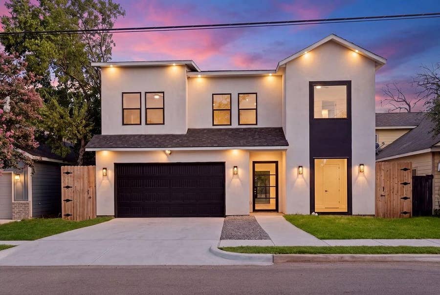 Property photo for 1727 Toronto Street, Dallas, TX