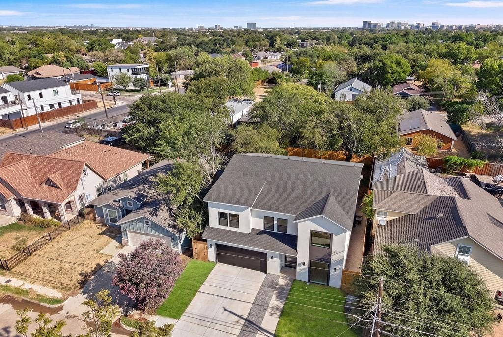1727 Toronto Street, Dallas, TX 75212