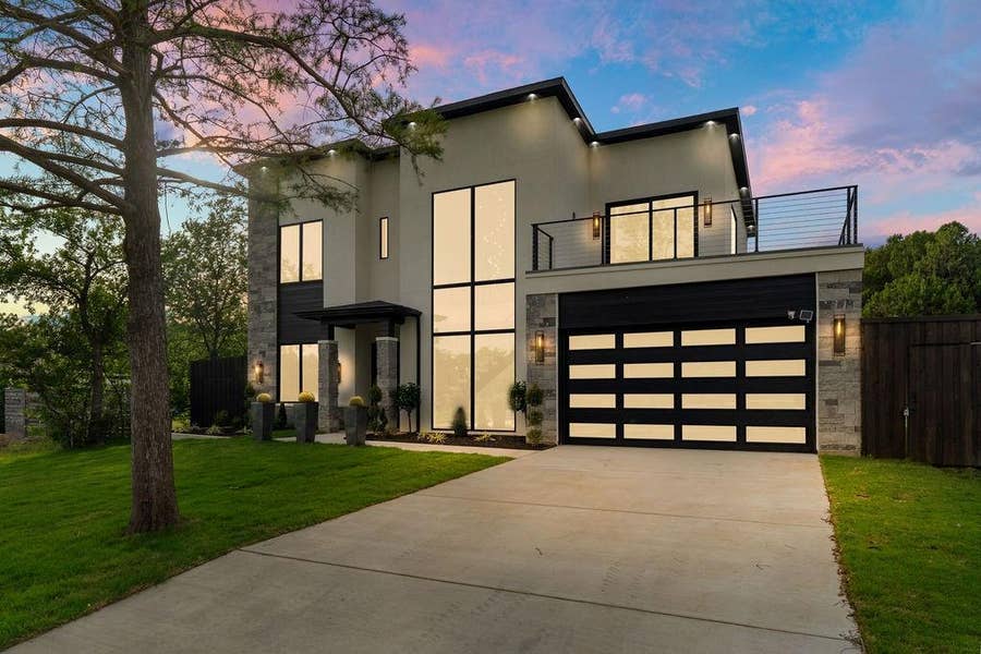 Property photo for 14015 Rawhide Parkway, Farmers Branch, TX