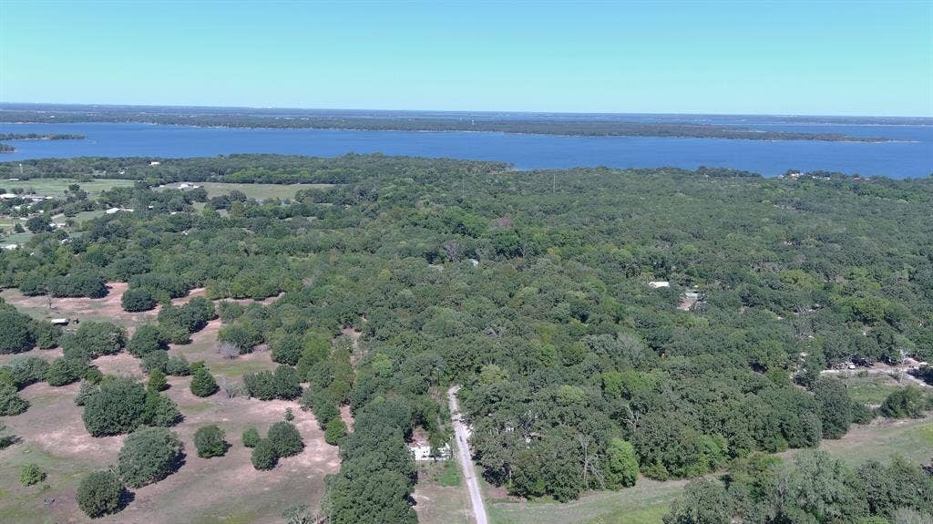 11015 Lakeview Drive NE, Quinlan, TX 75474 11015 Lakeview Drive NE, Quinlan, TX 75474