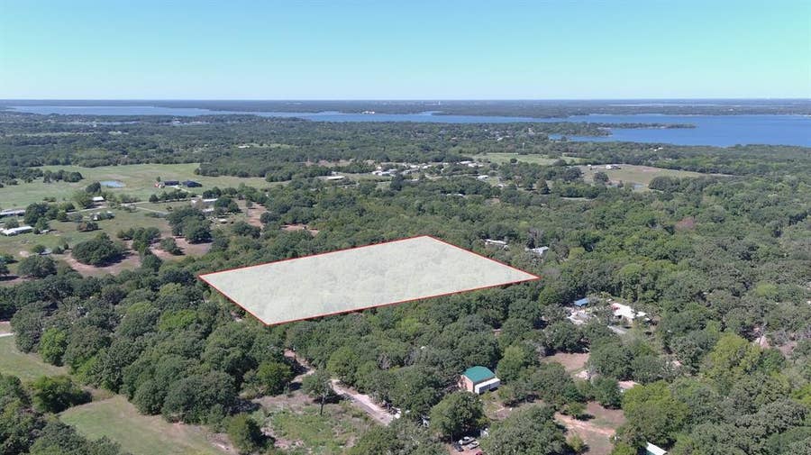 Property photo for 11015 Lakeview Drive NE, Wills Point, TX