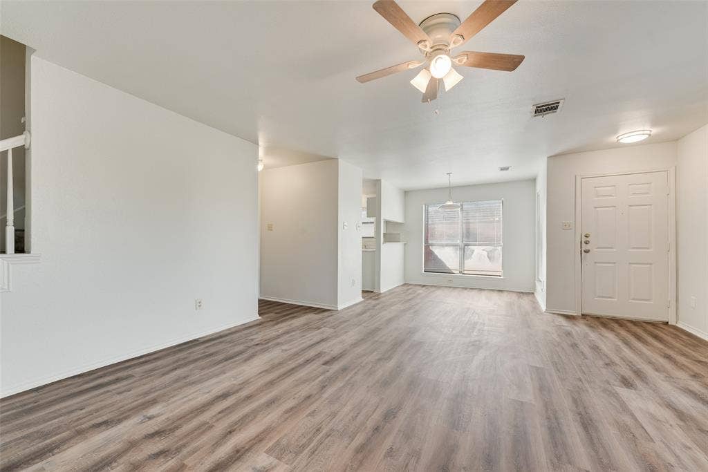 914 wentwood Drive, DeSoto, TX 75115 914 wentwood Drive, DeSoto, TX 75115