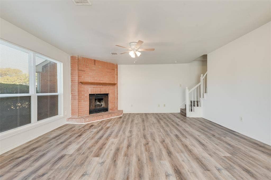 914 wentwood Drive, DeSoto, TX 75115 914 wentwood Drive, DeSoto, TX 75115
