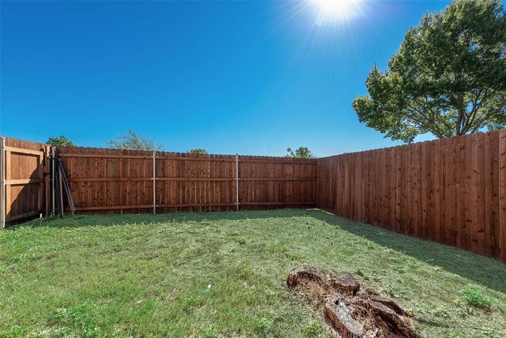 914 wentwood Drive, DeSoto, TX 75115 914 wentwood Drive, DeSoto, TX 75115