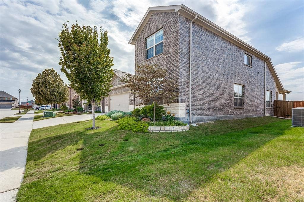 2213 Lacerta Drive, Haslet, TX 76052