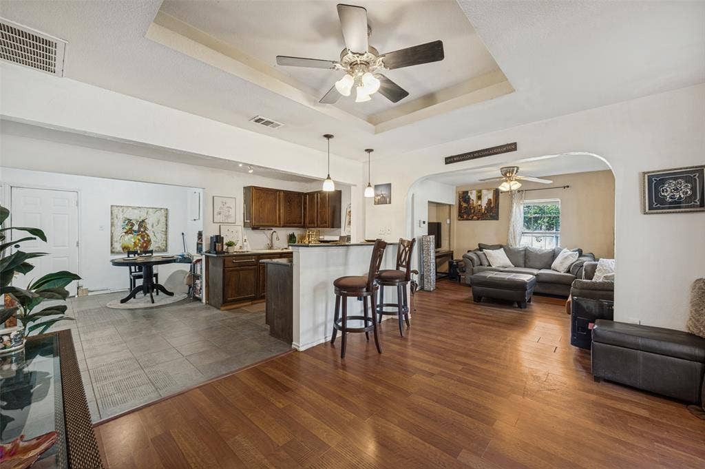 3117 Johnson Street, Grand Prairie, TX 75050 3117 Johnson Street, Grand Prairie, TX 75050